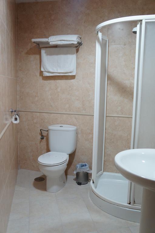 Hostal La Conilena Conil De La Frontera Room photo